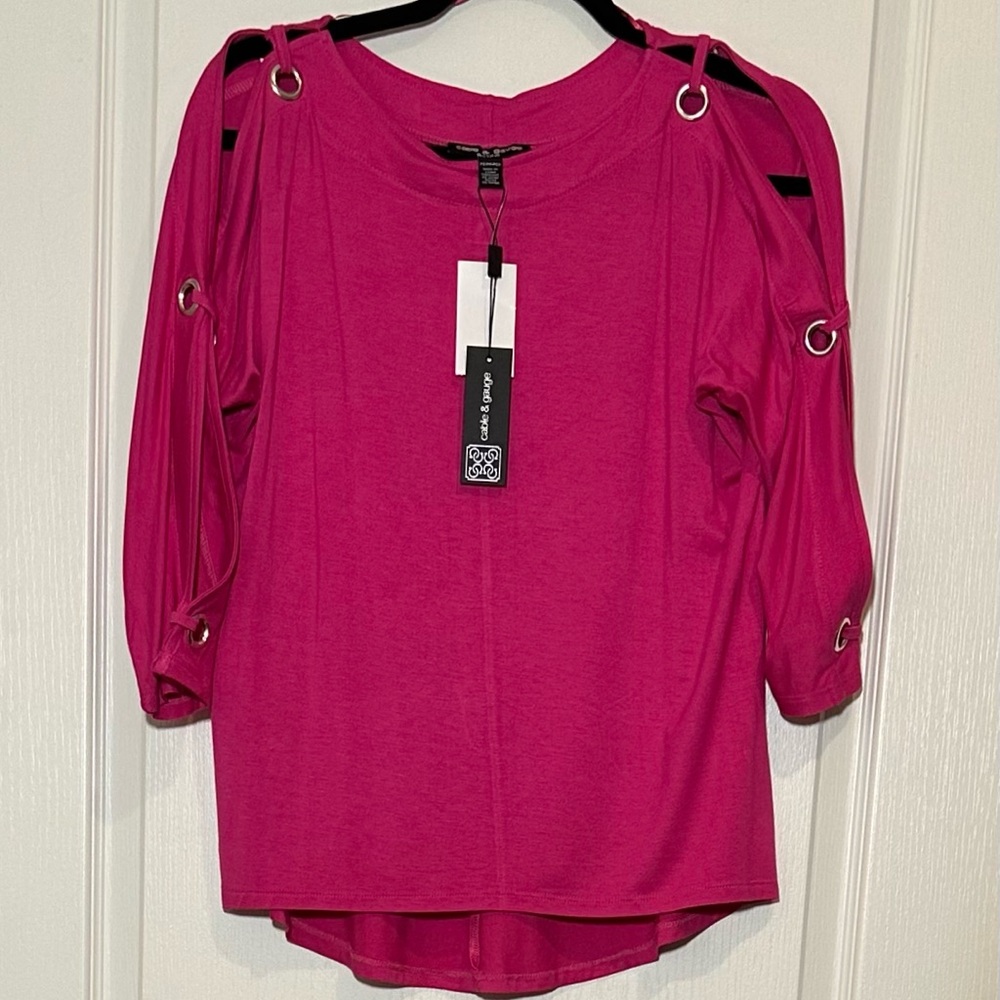 NWT—Cable & Gauge Hot Pink Cold Shoulder Blouse